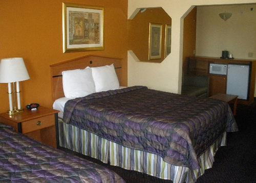 Best Western Plus Midwest Inn & Suites Salina Rum bild
